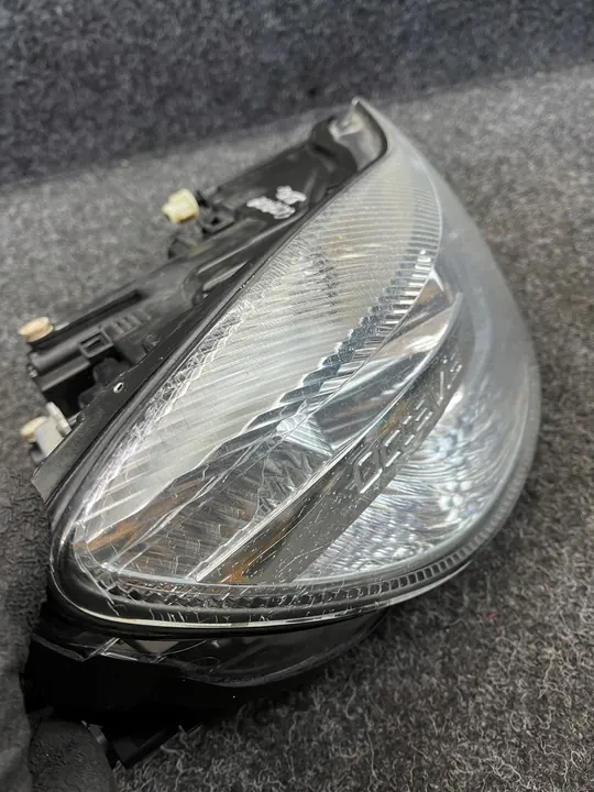 Oikea Etu Bi-Xenon Lamppu Skoda Octavia II Lift 1Z1941016G image 6