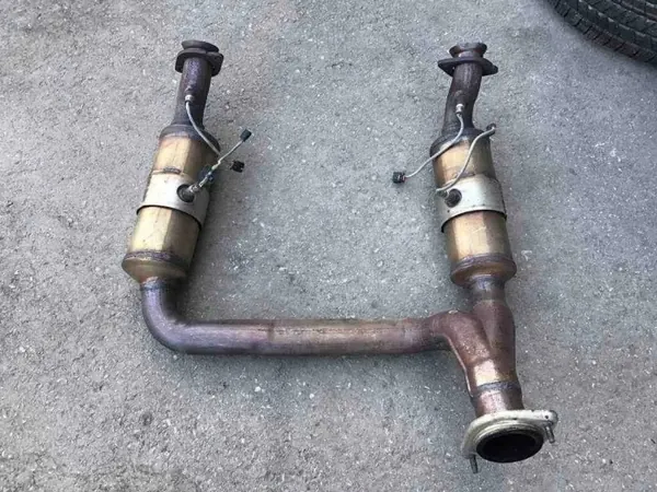 Catalyseur OEM 461AA10832AM pour Dodge RAM 1500 image 2
