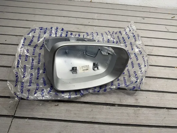 OEM 39844958 Spegelskydd Vänster Silver Matt Volvo image 3