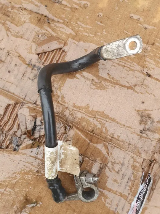 OEM Maadoituskaapeli VW Golf V 1.4 TSI 2006 image 2