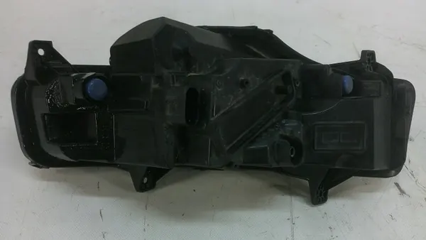Farol Halogéneo Esquerdo LED DRL OEM 5E3941699A Skoda Octavia image 3