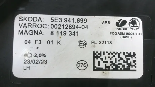 Farol Halogéneo Esquerdo LED DRL OEM 5E3941699A Skoda Octavia image 4