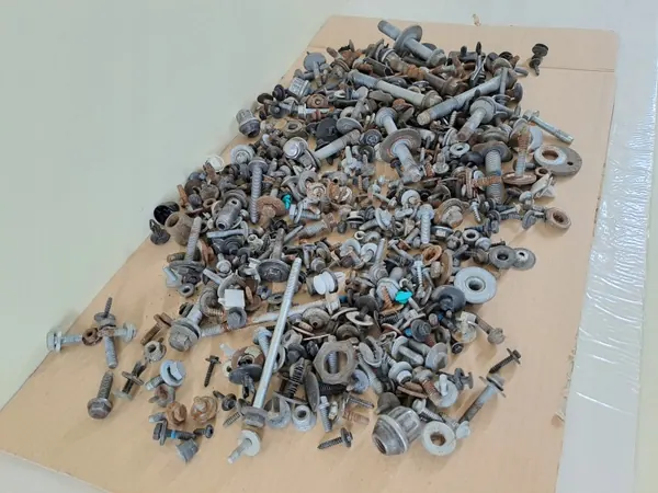 Ford OE Montagebouten & Moeren Set OEM 6kg image 3