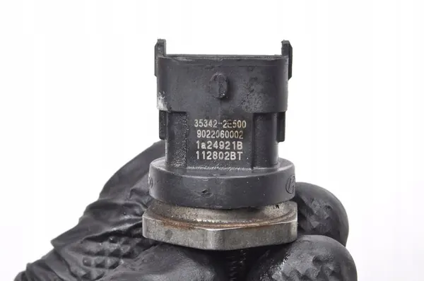 Sensor de pressão de combustível Hyundai IX35 1.6 GDI OE 353422E500 image 4