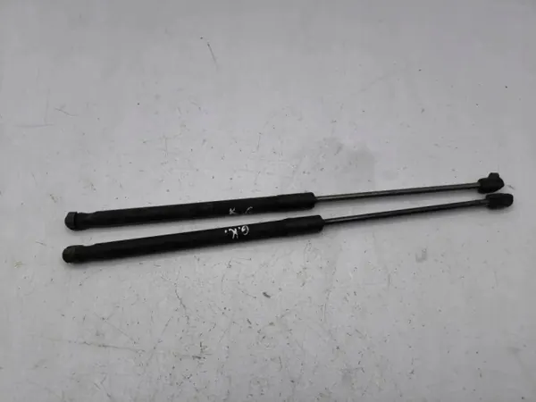 Gasfjäder bagagelucka vänster OEM 81770A6000 Hyundai i30 image 2