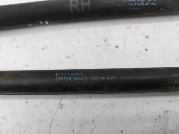 Gasfjäder bagagelucka vänster OEM 81770A6000 Hyundai i30 image 6