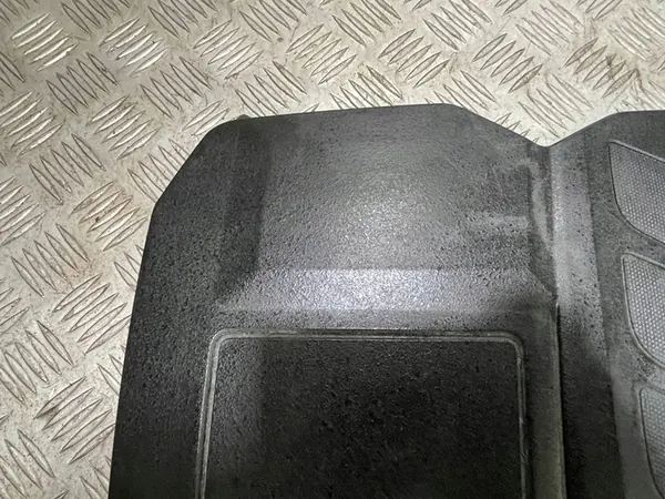 Couvercle Supérieur Moteur Mercedes E-Class W213 2.0D image 2