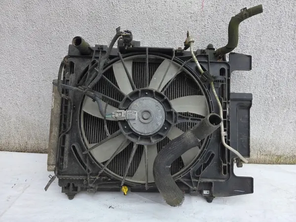 Ventilateur de radiateur d'eau OEM 88460-0d060 Toyota Yaris II image 3