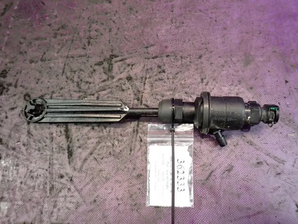 Bomba de embreagem Renault OE 30 61 000 09R image 3