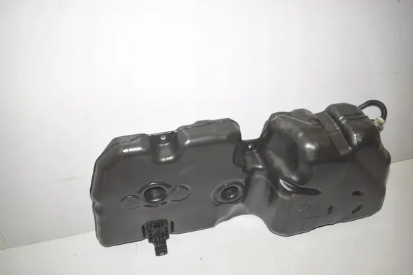 Brandstoftank BMW X1 (F48) OEM 16117453428 - Gebruikt image 4