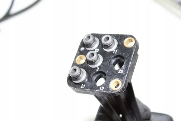 Mercedes Actros MP4 hytluftledningar OEM image 4