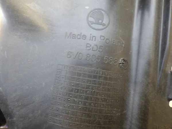 Skoda Fabia III framförstärkning OEM 6V0805588F image 7