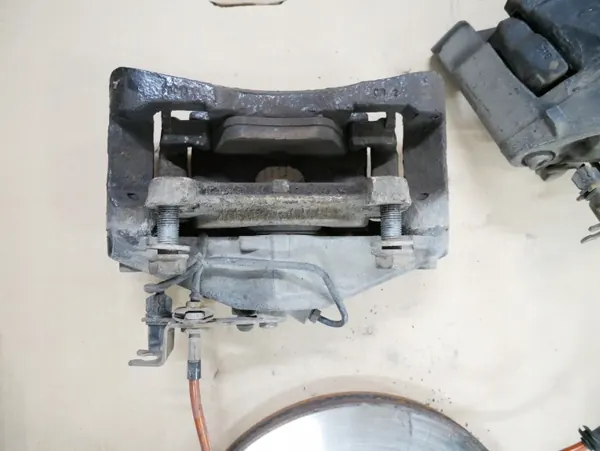 Discos e pinças travão dianteiro OEM Audi Swap 320mm image 8