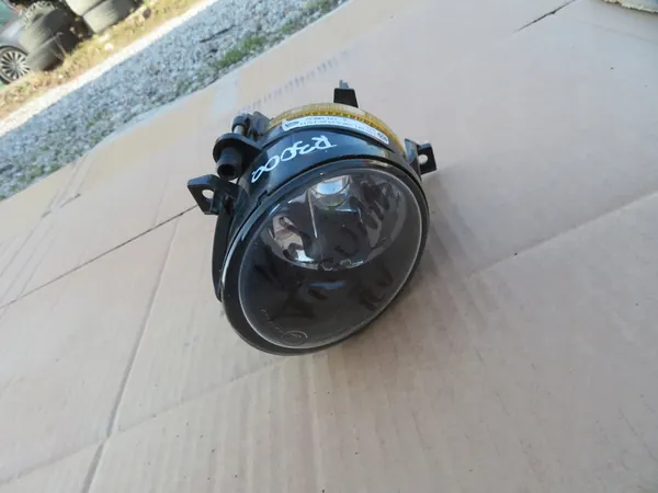 VW TOURAN CADDY 1T0 FAROL HALÓGENO DIREITO image 2