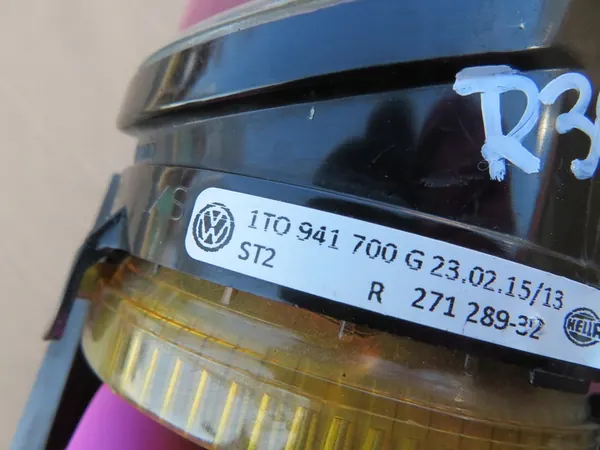 VW TOURAN CADDY 1T0 FAROL HALÓGENO DIREITO image 9