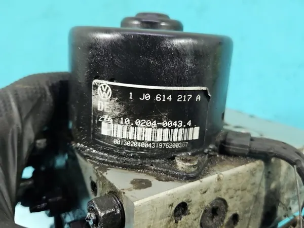 ABS-pomp OEM 1J0614217A voor Audi A3 8L image 8