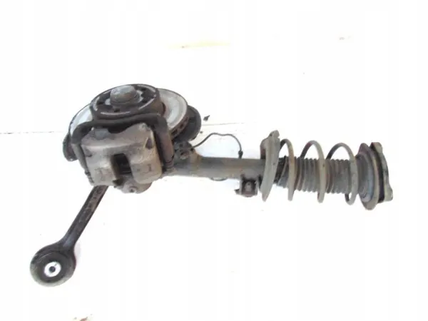OEM 372179 Vorderer Linker Stoßdämpferhalter Mercedes C W204 image 2