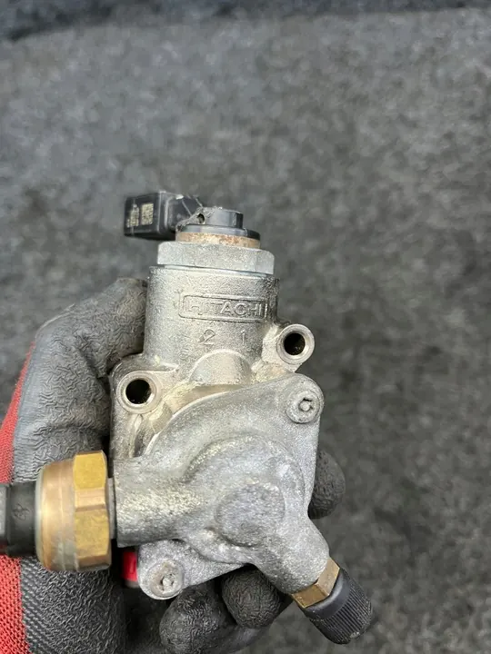 Audi VW Polttoainepumppu 2.0 TFSI image 8