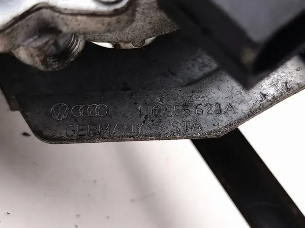 VOLKSWAGEN GOLF 4 IV Etuikkunan pyyhkijämoottori 1J0955523A image 10