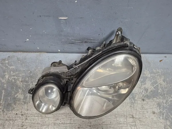 Linker voorlicht Mercedes Benz E-Class W211 2002-2006 OEM image 4