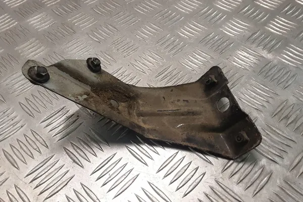 Fram höger skärm fäste VW GOLF VI 5K6821136A image 3