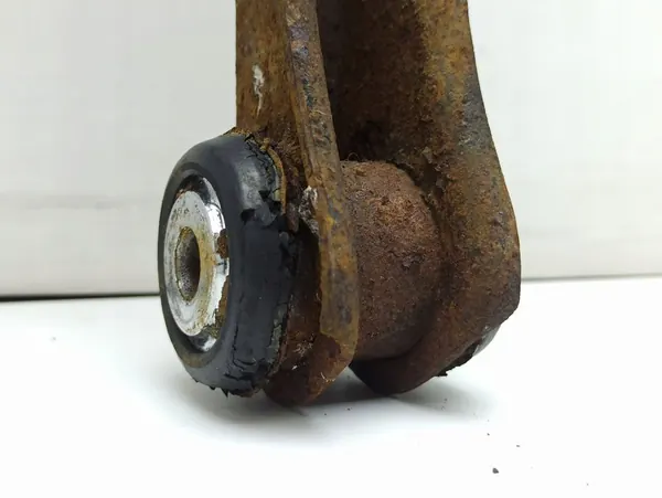 Braccio di Controllo Anteriore Inferiore Sinistro Mercedes-Benz COMPAKT W115 image 4