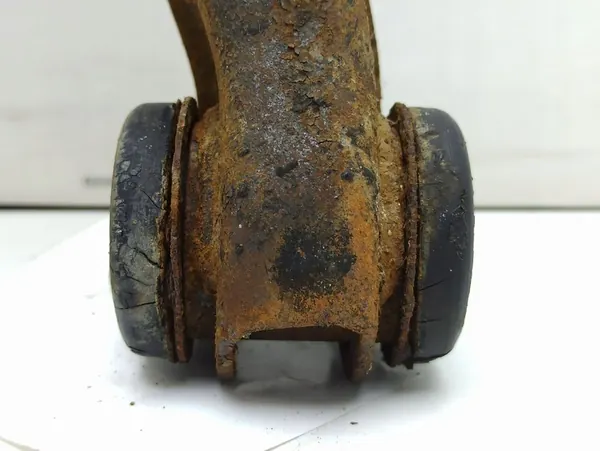 Braccio di Controllo Anteriore Inferiore Sinistro Mercedes-Benz COMPAKT W115 image 5