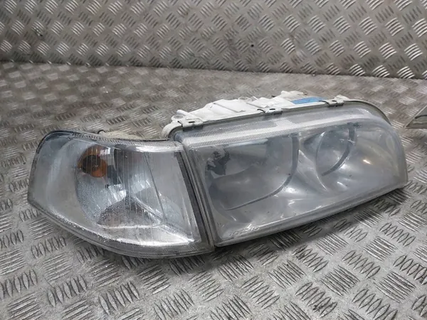 Volvo V40 I Lift Etuvasen + Oikean Valot + Vilkut image 10