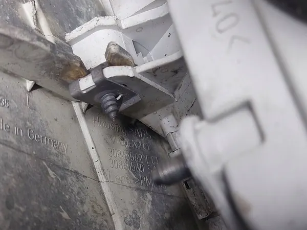 Volvo V40 I Lift Etuvasen + Oikean Valot + Vilkut image 9