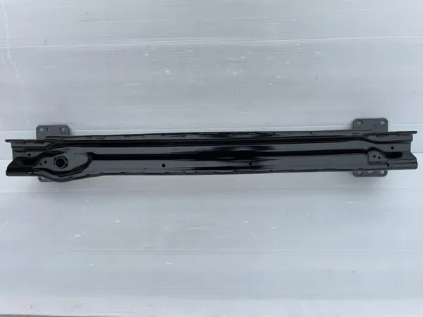 Viga parachoques trasero Audi Q3 OEM 83A807309A Usado image 2