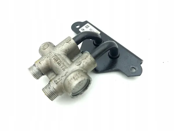 Conducto refrigerante aceite Bentley Flying Spur 2006 OEM 7L0317027A image 2