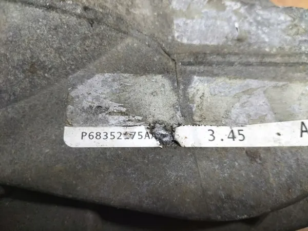 Redutor OEM P68352175AA para Jeep Grand Cherokee WK2 image 5