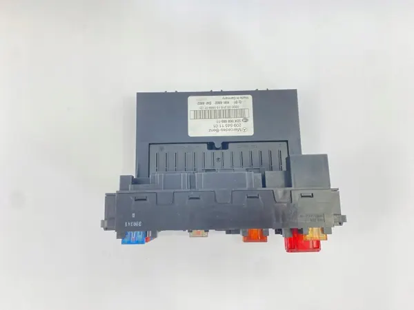 Módulo Caja de Fusibles OEM 2095451101 Mercedes W203 image 3