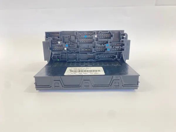 Módulo Caja de Fusibles OEM 2095451101 Mercedes W203 image 5