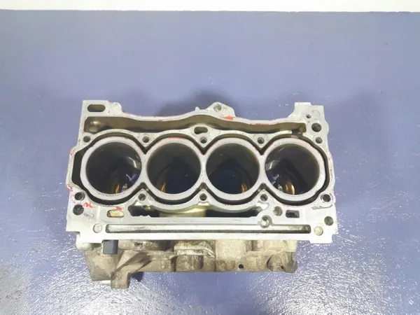Bloco motor OEM 05E103023G para Skoda Octavia IV 1.5 image 5
