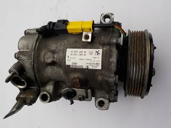Citroen AC-kompressor OEM 9819711380 - Begagnad image 2