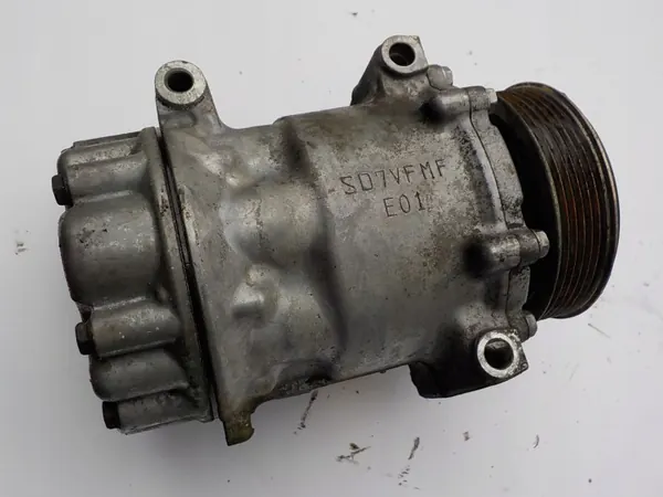 Citroen AC-kompressor OEM 9819711380 - Begagnad image 3