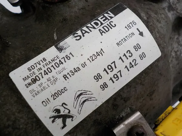 Citroen AC-kompressor OEM 9819711380 - Begagnad image 4