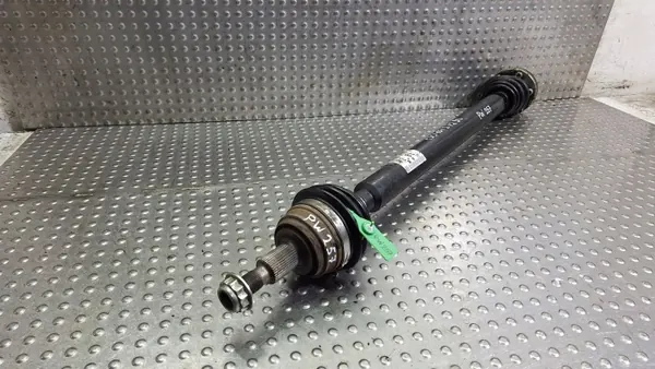 Höger framhalvaxel OEM S26372730 för VW Golf IV image 3
