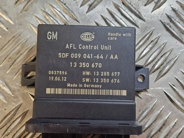 Module Lumière Opel Astra IV J OEM 5DF009041-64 image 5