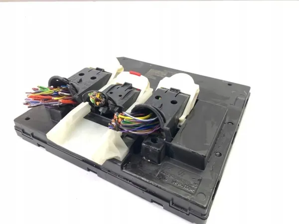 Module Confort OEM 5Q0937084DQ pour Skoda Superb III image 2