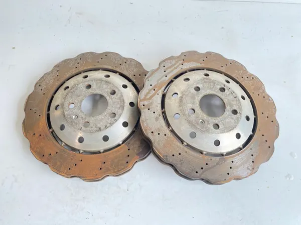 AUDI RSQ3 Voorremschijven 8U0615301B image 2