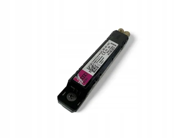 Audi S3 8Y Antenneversterker OEM 8Y4035225D image 3
