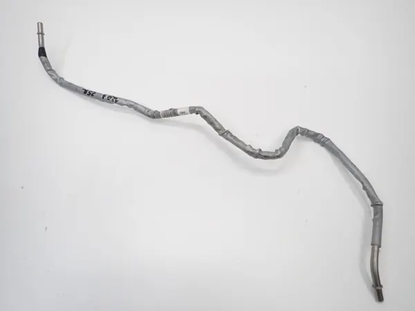 Polttoaineputki OEM 8742484 BMW 1-sarja F70 image 2
