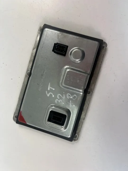 Module Xenon OEM 89035114 pour Citroën C5 II Break image 2