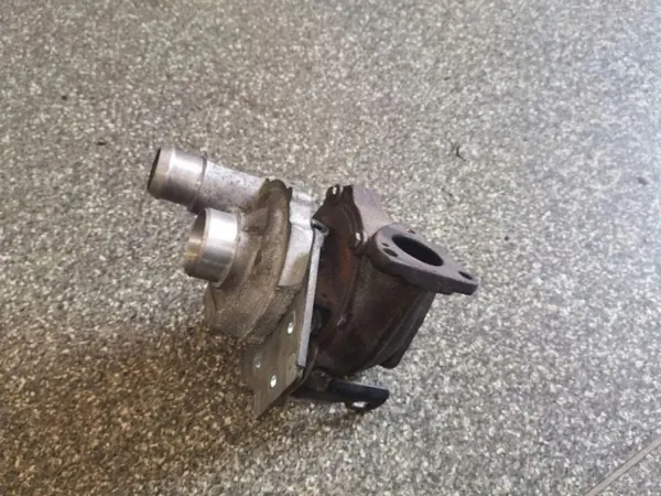 Turbo OEM 4R8Q6K682AK d'occasion pour Jaguar S-Type image 3