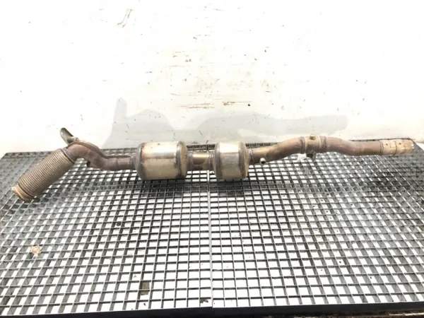 Katalysator OEM 05L131701K für VW Caddy 2.0 image 2