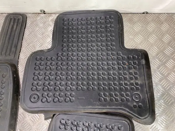 Tapis auto Alfa Romeo FBZ22643 pour Stelvio 2019 image 3