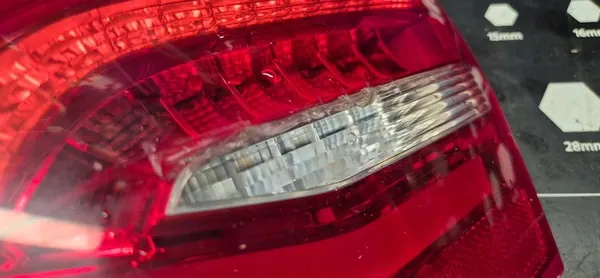 A4 8K Kombi Lift Lámpara Trasera Derecha LED 8K9945094E image 2