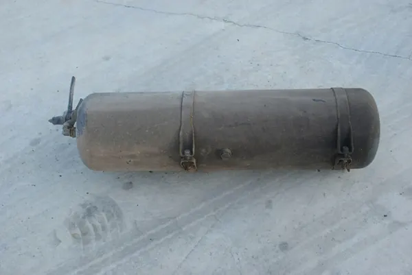 Réservoir d'air Mercedes Actros A0064324701 image 3